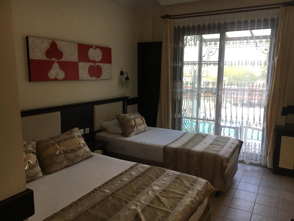 Telmessos Neva Hotel Олудениз Экстерьер фото