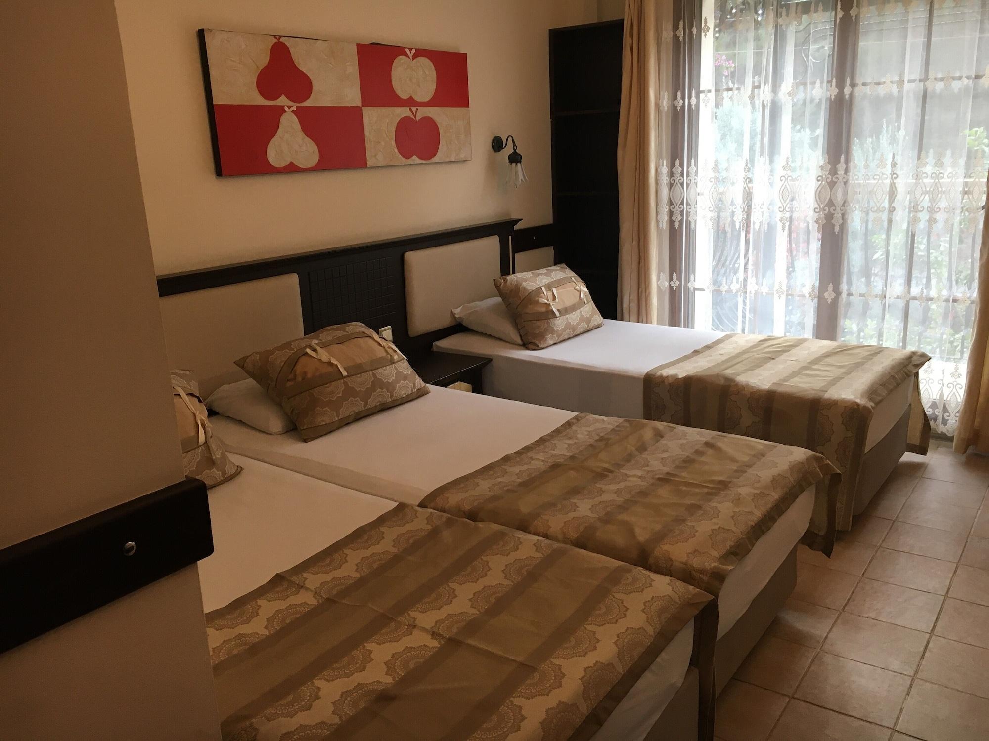 Telmessos Neva Hotel Олудениз Экстерьер фото