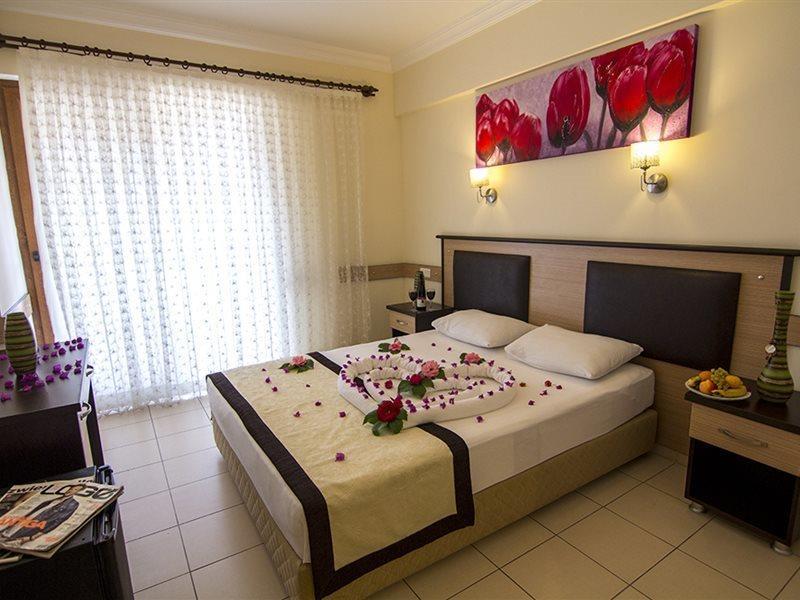 Telmessos Neva Hotel Олудениз Экстерьер фото